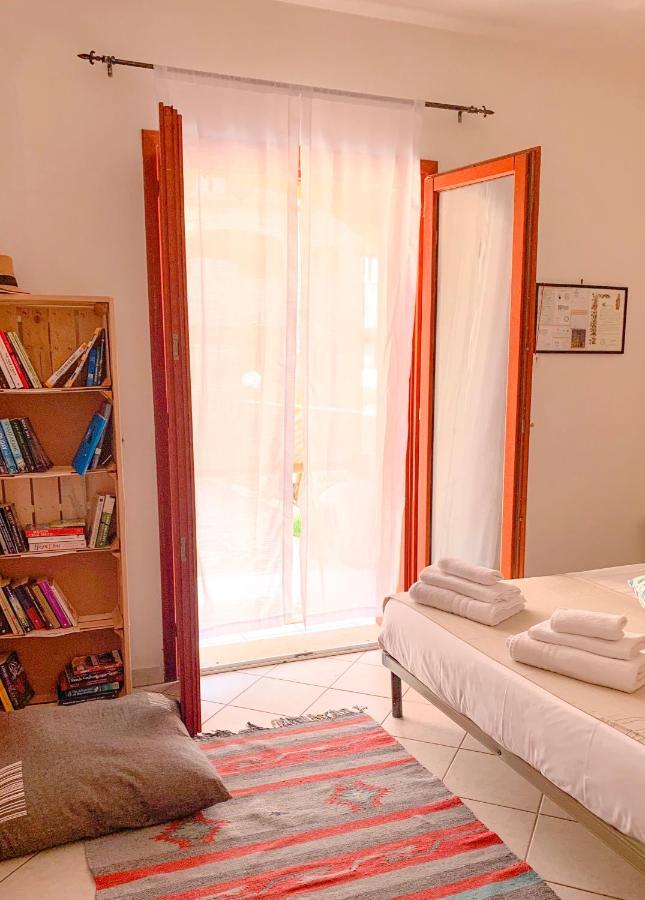 Casa Quasimodo, Con Patio E Giardino Privato Daire Olbia Dış mekan fotoğraf